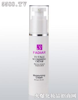 ����}�����H����Ƽ��ɷ����޹�˾���������v����B(y��ng)�aˮ˪