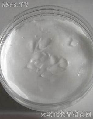 �V�������y����Ƽ����޹�˾���(x��)����Ħ��