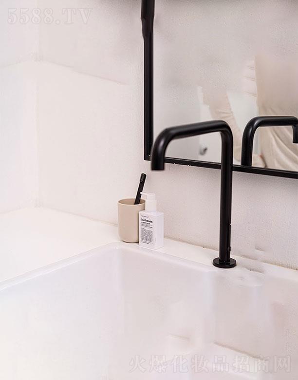 �������{�Ƽ����޹�˾����w�����������o�X����