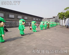 �𱬿�ͨ��ģ�ÈԳֲ�и�ľ����Ⱦÿ����