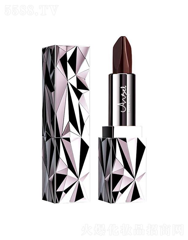 ��ʹ���T����@��ɫ�ڼt