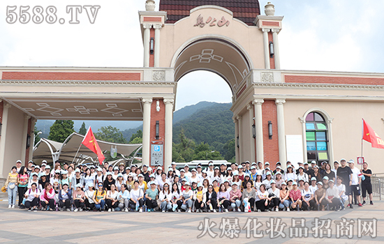 ��ꖼtɫ֮��