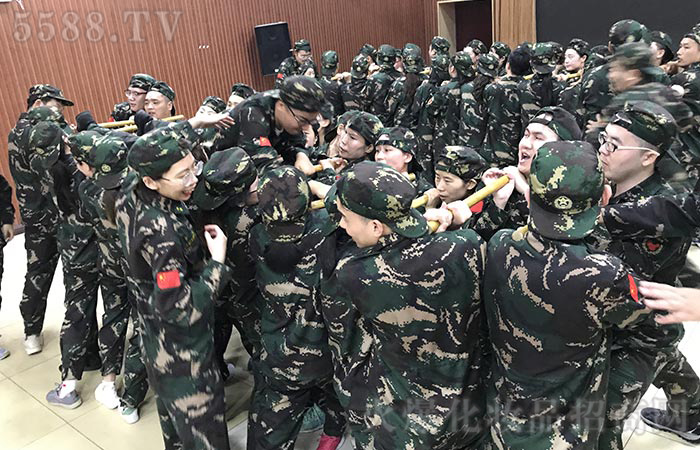 �����ζ�̤��(sh��)���ի@�����A