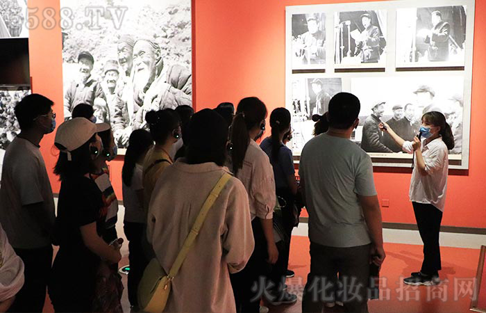 比出風(fēng)采,超越自我!火爆每一個人都是“戰(zhàn)士”! 比出風(fēng)采,超越自我!火爆每一個人都是“戰(zhàn)士”!