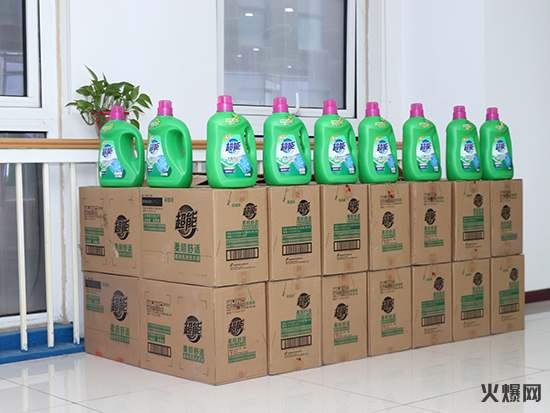 ������Ů��(ji��)���𱬾W(w��ng)�ɰl(f��)Ů�񌣌ٶY��