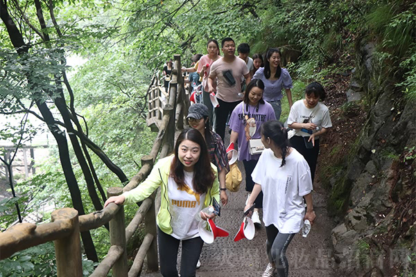 ����(d��ng)��^���һ�[��ɽС