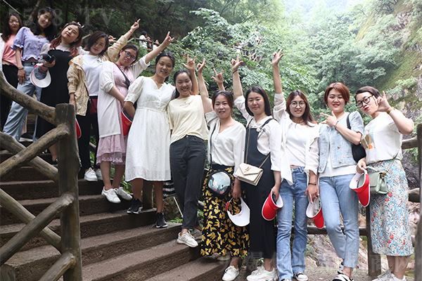 ���Ͼ�ɽ������½�(j��ng)����׷��(m��ng)��