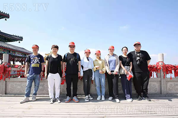 �h�����g�@����