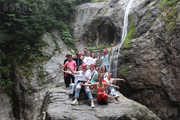 ���Ͼ�ɽ���W(xu��)��(x��)���Ļ�