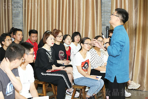 Ŭ���ʵ������е�ÿһ����ɽ