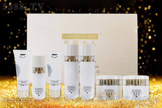 鈺娫夫人嫩膚煥顏套 鈺娫夫人嫩膚煥顏套