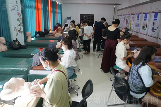 �ַ����ٌW���������T���Q�ַ��y�}