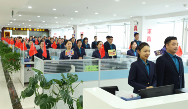 �𱬾W(w��ng)��Ӣ�F(tu��n)�(du��)