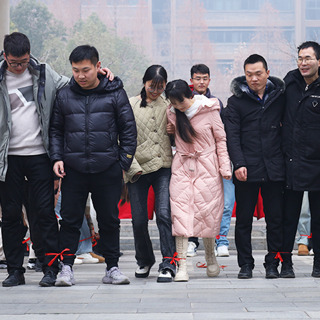 �𱬼��������R������