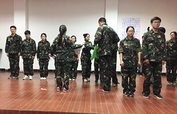 ���س��Z����Ը�����Լ��S�µđ��P�Z����