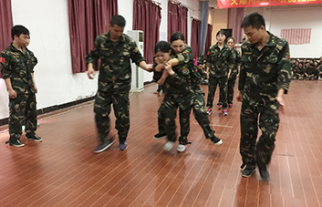 �����X(ju��)�����Ʊ��O�����@һ·�҂��A��Ư����